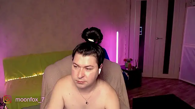 Snapshot of micromouse_mo chatting on 02-27-26, 12:43 micromouse mo online show from 02-27-26, 12:43