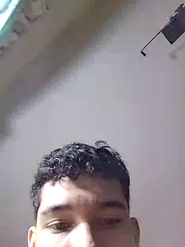 Snapshot of Mrdante23 chatting on 10-10-25, 02:05 Mrdante23 online show from 10-10-25, 02:05