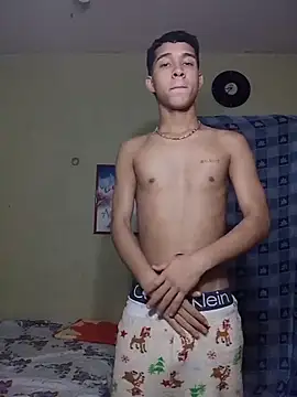 Snapshot of Mrdante23 chatting on 10-17-25, 12:36 Mrdante23 online show from 10-17-25, 12:36