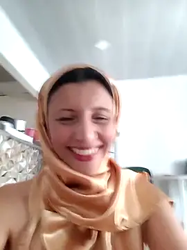 Snapshot of Aafsha_ chatting on 10-10-25, 12:04 Aafsha  online show from 10-10-25, 12:04