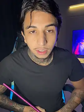 Snapshot of RealGdiass chatting on 10-08-25, 03:59 RealGdiass online show from 10-08-25, 03:59