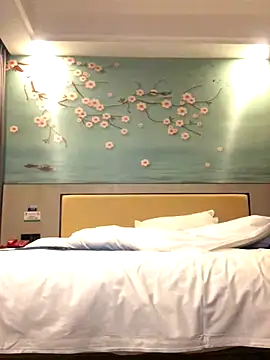 Mile-m online show from 11-04-25, 10:14