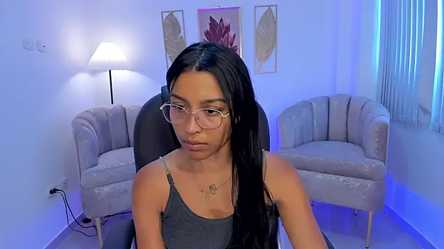 Silvana velvet online show from 10-21-25, 08:31