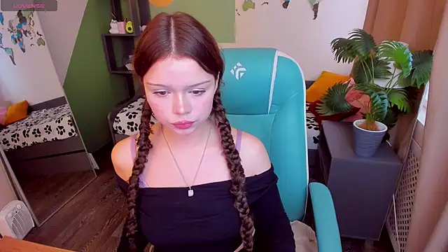 Sarah babyyy online show from 10-04-25, 06:22