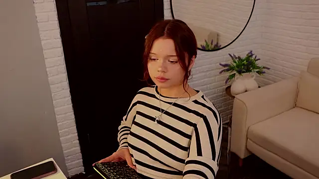 Sarah babyyy online show from 10-06-25, 10:56