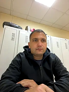 Snapshot of Mahrovmaxim chatting on 10-06-25, 05:49 Mahrovmaxim online show from 10-06-25, 05:49