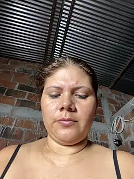 Snapshot of lady_and_charly chatting on 02-20-26, 06:26 lady and charly online show from 02-20-26, 06:26