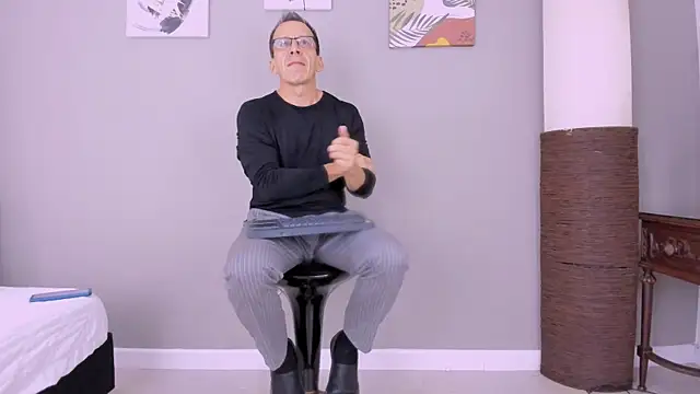  axelking  online show from 10-17-25, 11:46