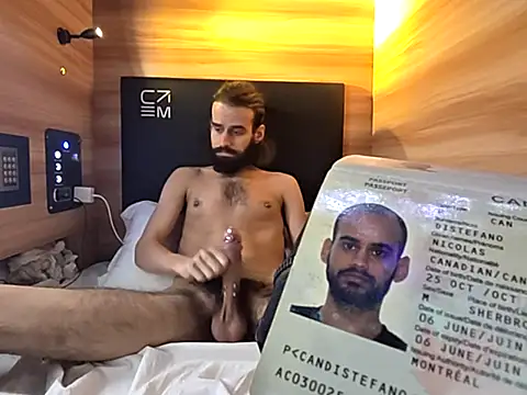 sexyyitaliano69 online show from 10-09-25, 12:19