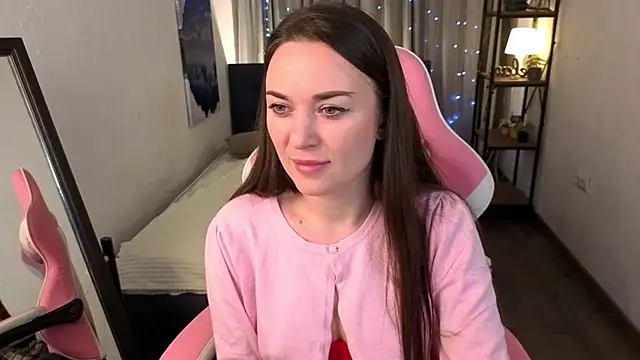 Madison Golden online show from 12-17-25, 06:41