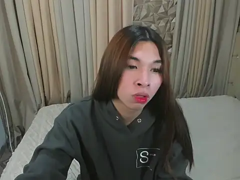 Yourdreamgoddess online show from 04-14-26, 06:41