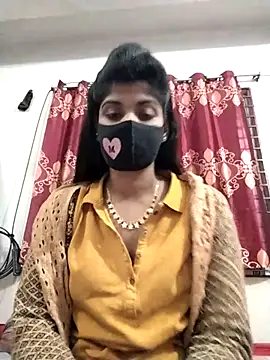 Queen-Any online show from 12-17-25, 06:14