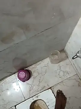 Snapshot of shohrab_hot chatting on 10-14-25, 08:37 shohrab hot online show from 10-14-25, 08:37