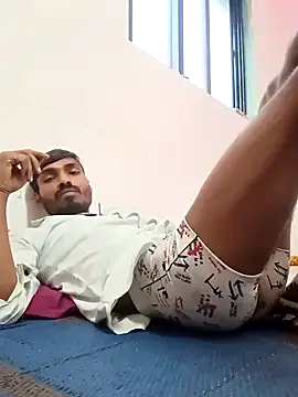 Snapshot of shohrab_hot chatting on 12-16-25, 10:20 shohrab hot online show from 12-16-25, 10:20