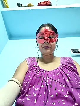 Snapshot of misti02 chatting on 10-26-25, 05:08 misti02 online show from 10-26-25, 05:08