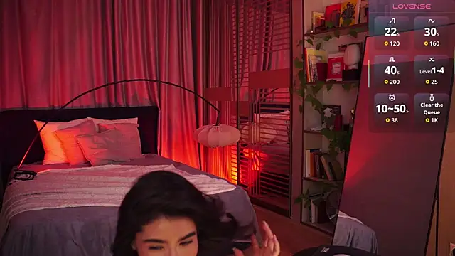 YokoKoko  online show from 12-21-25, 05:58