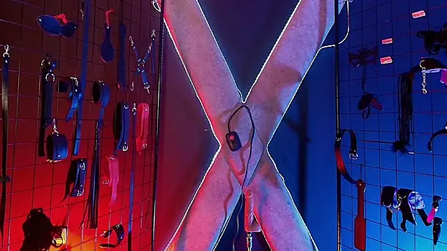 Snapshot of mranii_queen_bdsm_ chatting on 11-12-25, 03:51 mranii queen bdsm online show from 11-12-25, 03:51