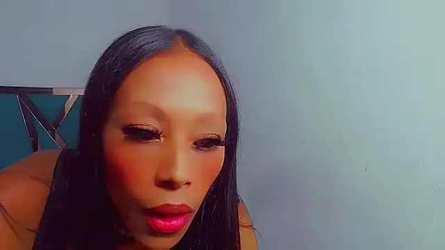 Snapshot of monserrath_bitch_naughty chatting on 11-28-25, 04:15 monserrath bitch naughty online show from 11-28-25, 04:15