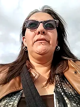 -saraqueen- online show from 12-02-25, 09:10