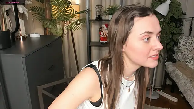 ThelmaJusto online show from 12-04-25, 03:43