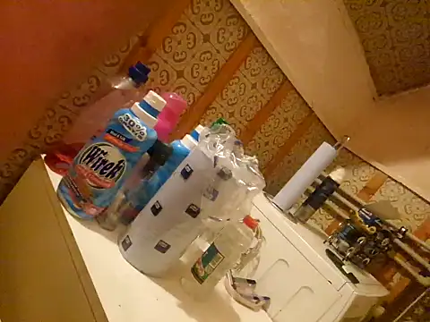 Snapshot of MeskaKurwa1988 chatting on 11-06-25, 12:33 MeskaKurwa1988 online show from 11-06-25, 12:33