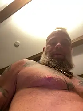 Snapshot of Muscledick40 chatting on 10-05-25, 03:05 Muscledick40 online show from 10-05-25, 03:05