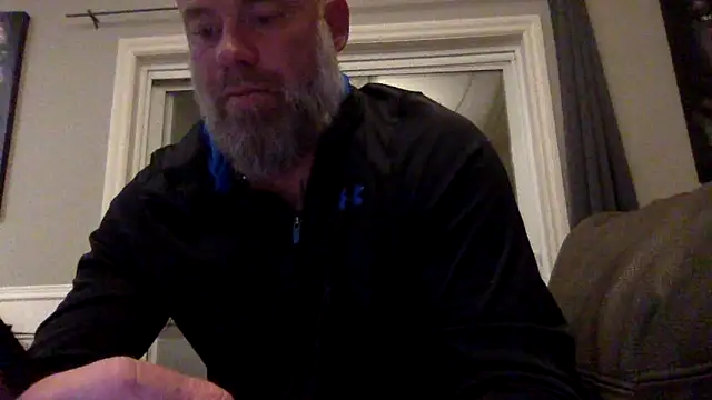 Snapshot of Muscledick40 chatting on 02-14-26, 06:43 Muscledick40 online show from 02-14-26, 06:43