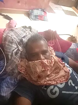 Snapshot of Eswar77 chatting on 10-11-25, 01:42 Eswar77 online show from 10-11-25, 01:42