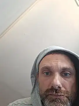 Snapshot of jfro553 chatting on 10-28-25, 05:15 jfro553 online show from 10-28-25, 05:15