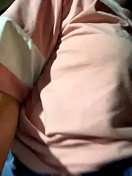 Snapshot of Pii_x chatting on 10-10-25, 01:32 Pii x online show from 10-10-25, 01:32