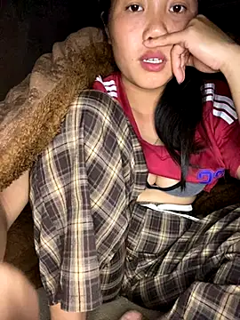 Snapshot of Pii_x chatting on 10-21-25, 12:39 Pii x online show from 10-21-25, 12:39