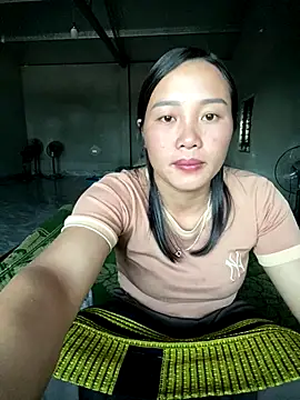 Snapshot of Pii_x chatting on 10-30-25, 12:45 Pii x online show from 10-30-25, 12:45