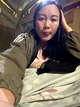 Snapshot of Pii_x chatting on 11-19-25, 12:54 Pii x online show from 11-19-25, 12:54