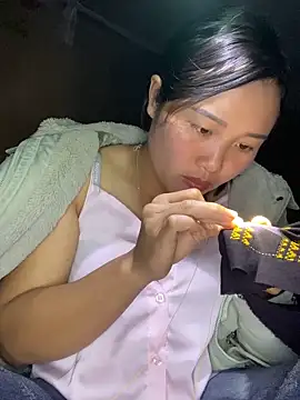 Snapshot of Pii_x chatting on 12-17-25, 01:11 Pii x online show from 12-17-25, 01:11