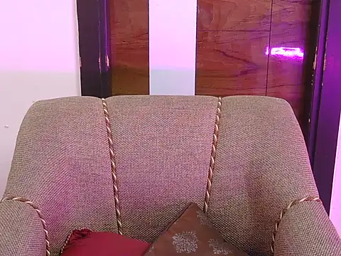 cute zaraa online show from 12-21-25, 05:47