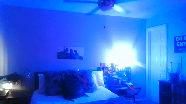 Snapshot of nvthvn555 chatting on 10-18-25, 11:38 nvthvn555 online show from 10-18-25, 11:38