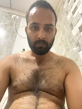 rajasthanichora1310 online show from 11-08-25, 04:29