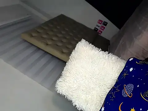 Snapshot of sexy_calista chatting on 10-17-25, 12:30 sexy calista online show from 10-17-25, 12:30