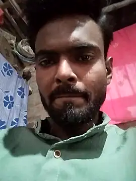 Snapshot of Rprish chatting on 11-11-25, 11:32 Rprish online show from 11-11-25, 11:32