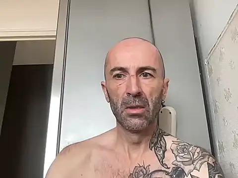 Snapshot of slave44nantes chatting on 12-02-25, 01:28 slave44nantes online show from 12-02-25, 01:28