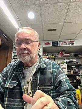 Snapshot of Jcaspen chatting on 02-15-26, 02:25 Jcaspen online show from 02-15-26, 02:25