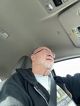 Snapshot of Jcaspen chatting on 02-16-26, 08:05 Jcaspen online show from 02-16-26, 08:05