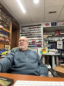 Snapshot of Jcaspen chatting on 02-21-26, 01:56 Jcaspen online show from 02-21-26, 01:56