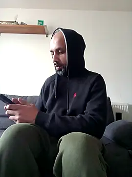 Snapshot of T1T012 chatting on 02-01-26, 03:10 T1T012 online show from 02-01-26, 03:10