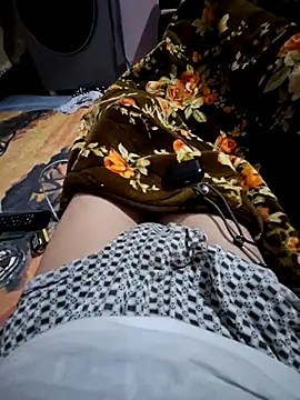 Snapshot of Mert2334 chatting on 12-22-25, 12:29 Mert2334 online show from 12-22-25, 12:29