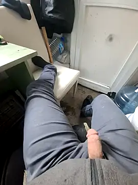 Snapshot of Mert2334 chatting on 02-21-26, 01:01 Mert2334 online show from 02-21-26, 01:01