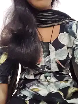 Snapshot of anjali2351 chatting on 10-08-25, 07:06 anjali2351 online show from 10-08-25, 07:06