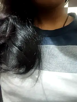 Snapshot of anjali2351 chatting on 11-11-25, 04:40 anjali2351 online show from 11-11-25, 04:40