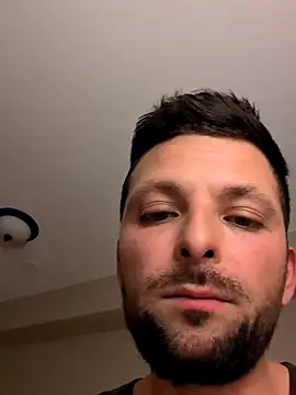 felipelon07 online show from 10-22-25, 01:39