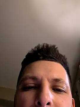 felipelon07 online show from 10-22-25, 05:45